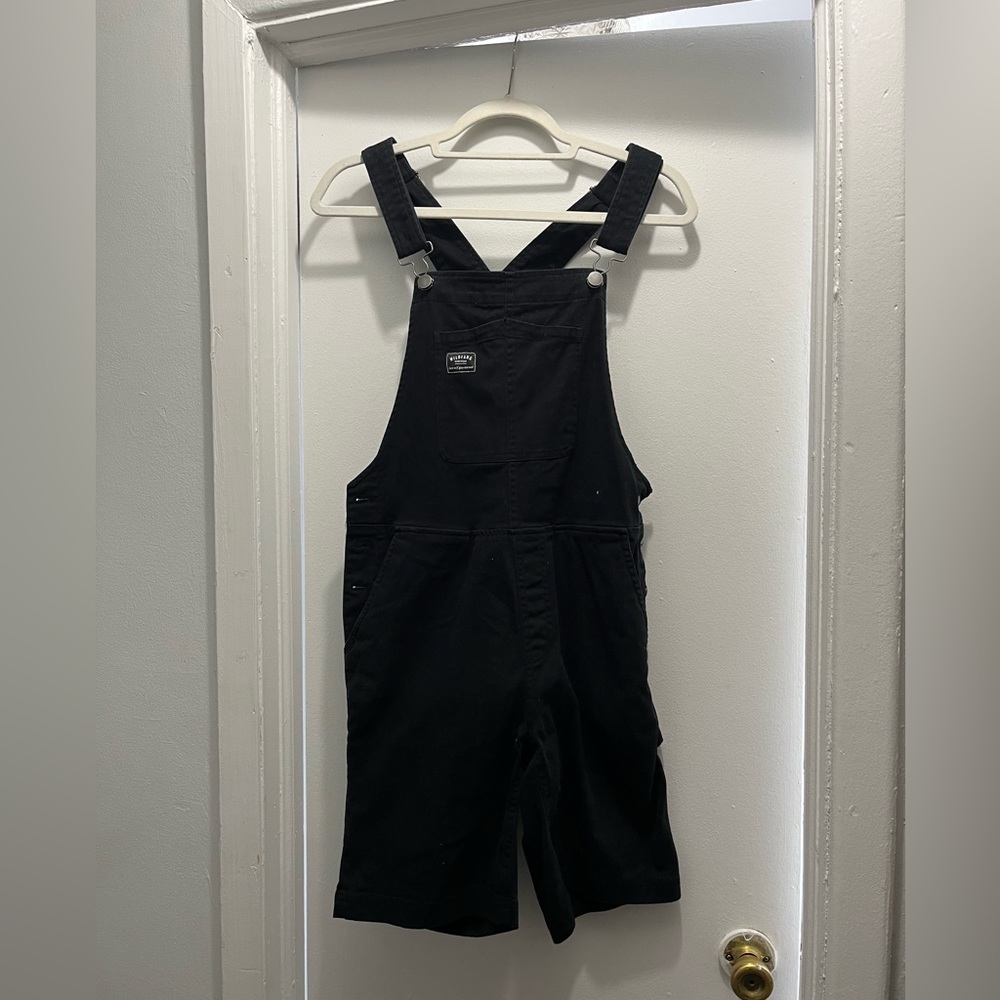 Wildfang the essential shortall